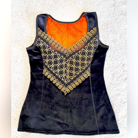 Velvet top - Picture 1 of 2